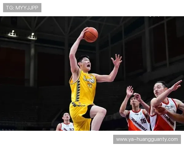 奥卡福内线高效制篮得分能力拉开球队禁区防守差距